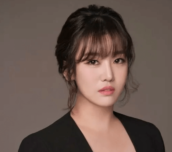 10위 정미애 — “가족의 감성, 따뜻한 무대의 목소리”