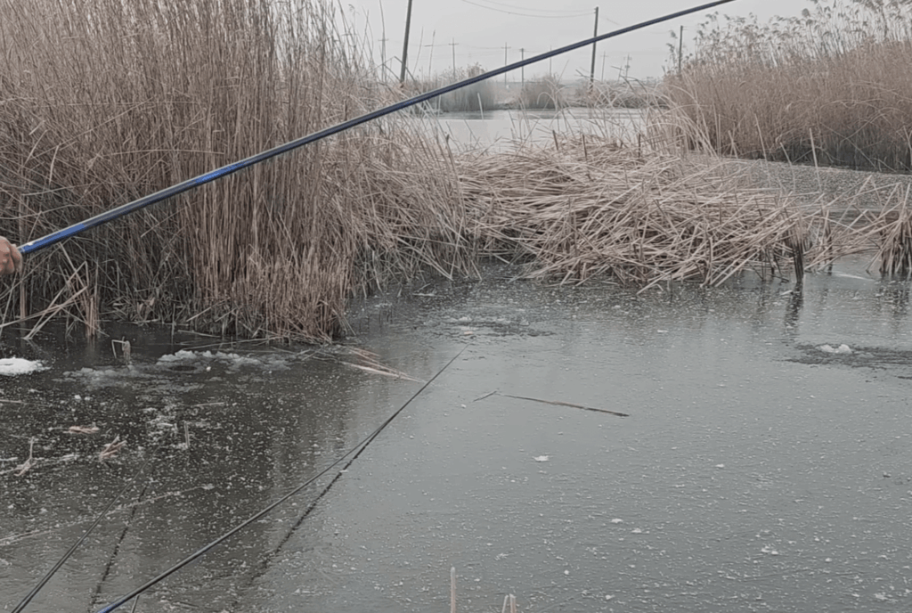 시리둔봉 수로지