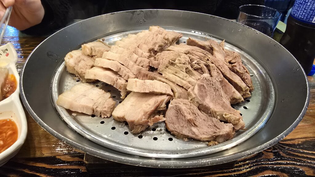 보쌈은 고기만 먹으면 반밖에 모른다