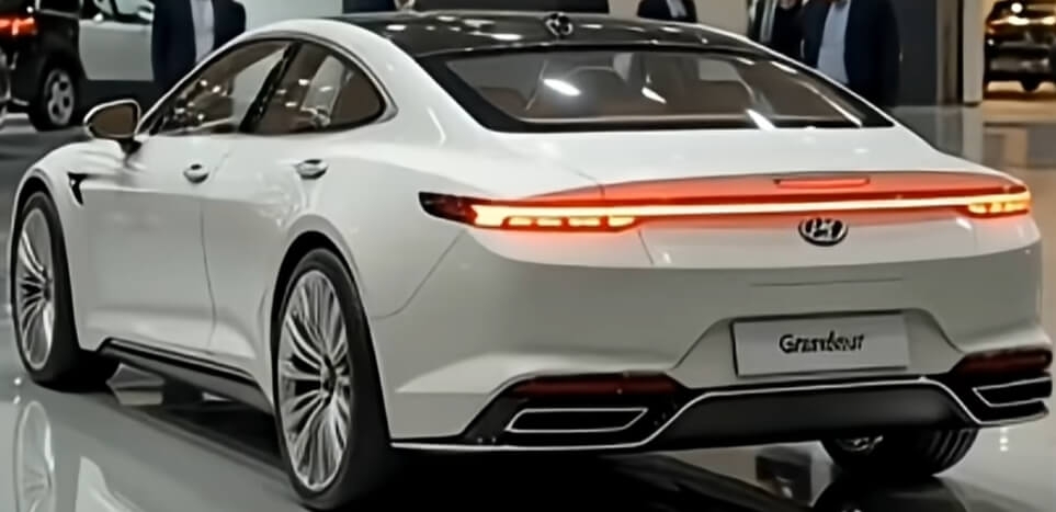 후면 변화 – 안정감과 고급감의 완성