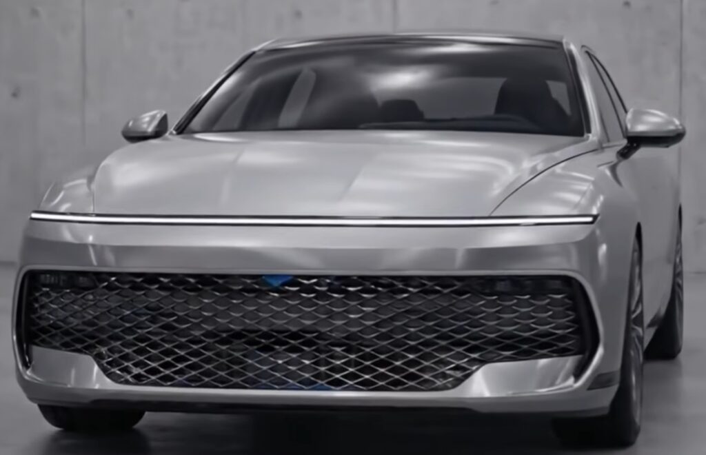 2026 신형 그랜저 페이스리프트 완전 유출…MLA 램프·플레오스 실내, G80 넘어선다