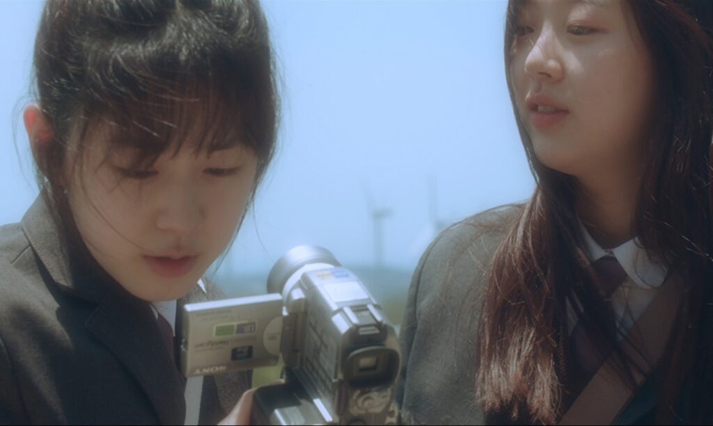 ‘너와 나’가 유독 아픈 이유